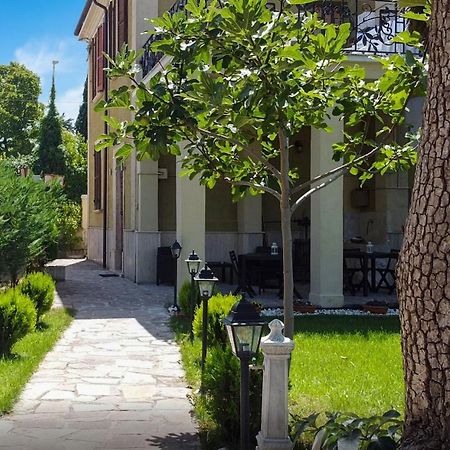 B&B Villa Diana Sulmona Bagian luar foto