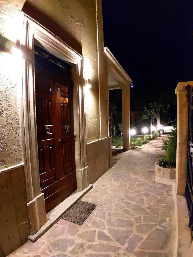 B&B Villa Diana Sulmona Bagian luar foto